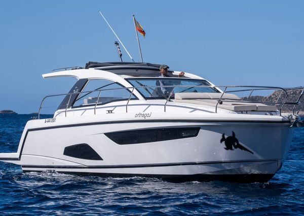 Sealine S330 image