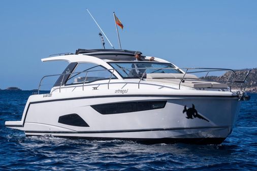 Sealine S330 image