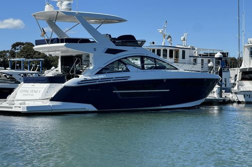 Cruisers Yachts 54 Cantius Fly image