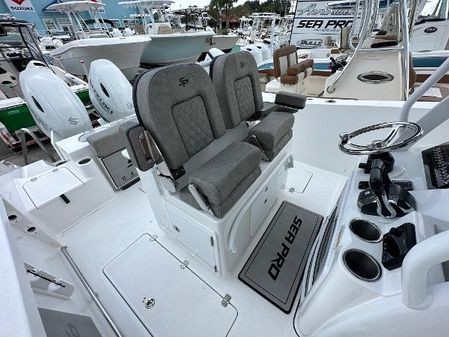 Sea-pro 259 image