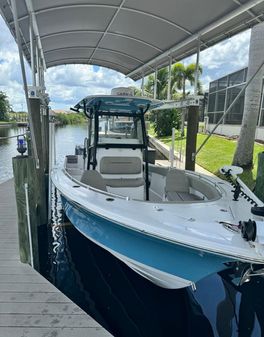 Sportsman Open 282 Center Console image