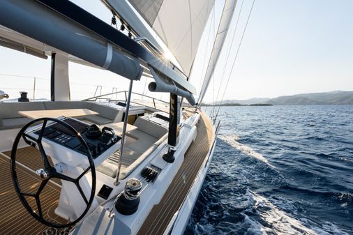 Hanse 588 image