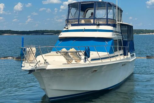 Chris-Craft 426 Catalina image