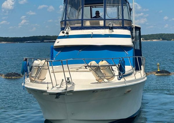 Chris-Craft 426 Catalina image