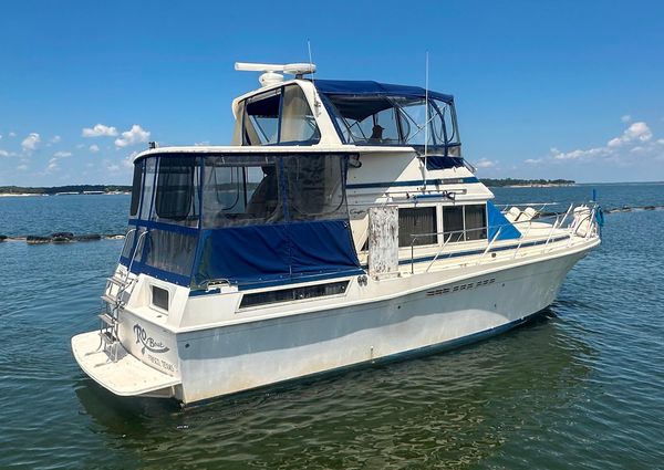 Chris-Craft 426 Catalina image