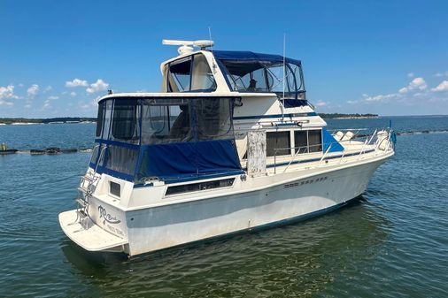 Chris-Craft 426 Catalina image