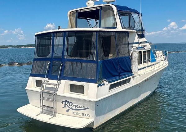 Chris-Craft 426 Catalina image