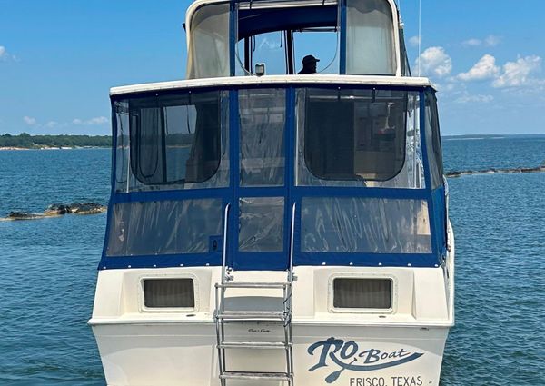 Chris-Craft 426 Catalina image