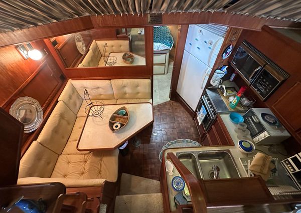 Chris-Craft 426 Catalina image