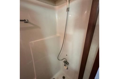 Chris-Craft 426 Catalina image