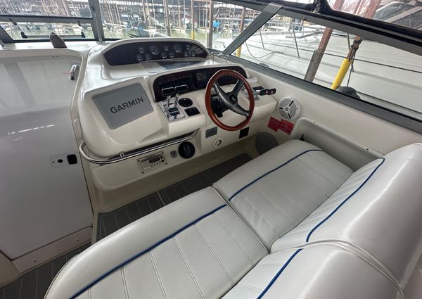 Sea Ray 330 Sundancer image