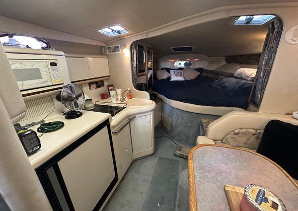 Sea Ray 330 Sundancer image