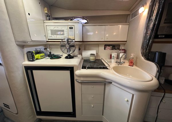 Sea Ray 330 Sundancer image