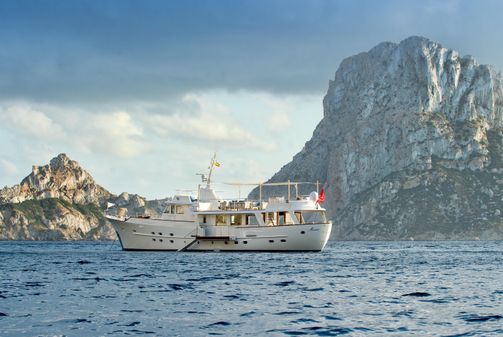 Feadship De Vries image