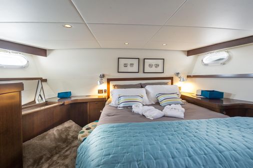 Feadship De Vries image