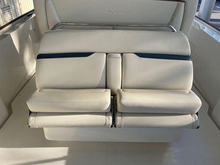 Hunt Yachts 32 Center Console image