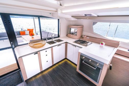 Fountaine Pajot Tanna 47 image