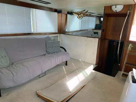 Hatteras Motoryacht Tri-Cabin image