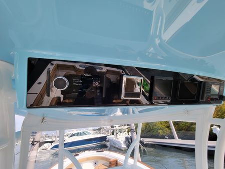 Valhalla Boatworks V-33 Center Console Seakeeper image