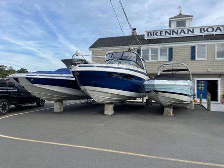 Crownline 294 CR image