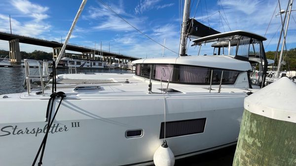 Lagoon 42