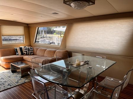 Hatteras 61 Motor Yacht image