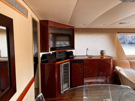 Hatteras 61 Motor Yacht image