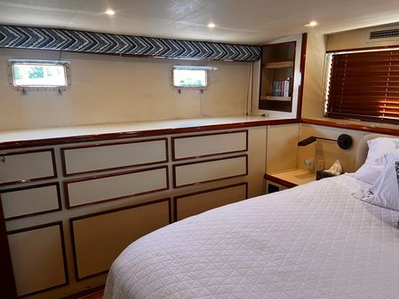 Hatteras 61 Motor Yacht image