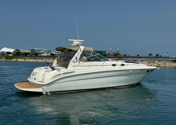 Sea Ray 380 Sundancer image