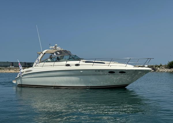 Sea Ray 380 Sundancer image