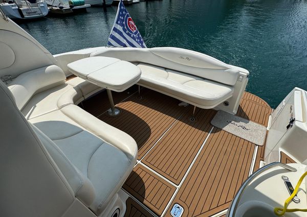 Sea Ray 380 Sundancer image