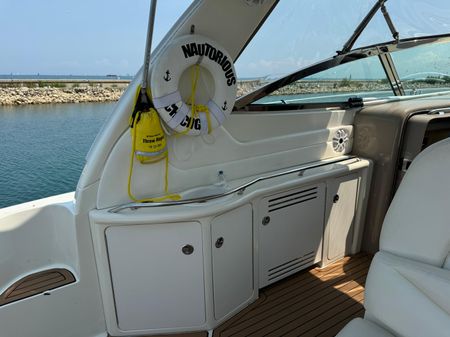 Sea Ray 380 Sundancer image