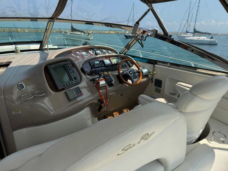 Sea Ray 380 Sundancer image