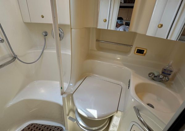 Sea Ray 380 Sundancer image