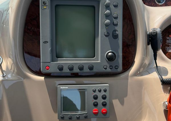 Sea Ray 380 Sundancer image