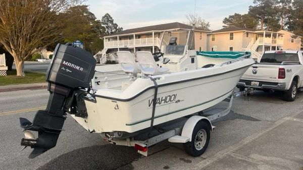 Wahoo 185 Center Console 