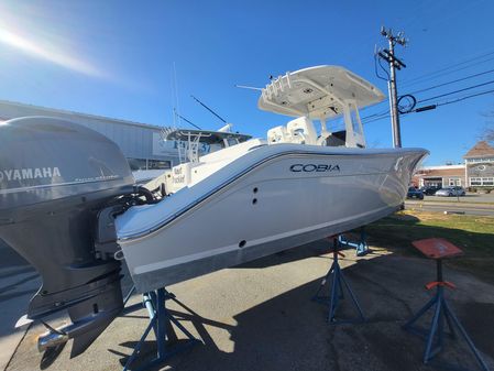 Cobia 280 Center Console image