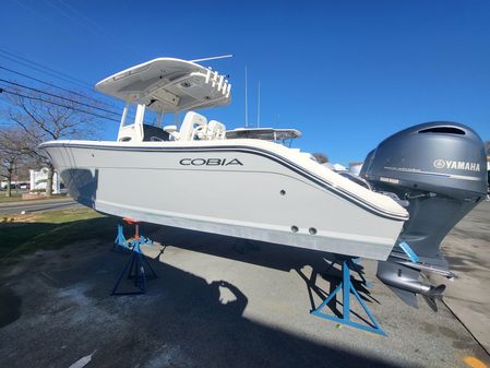 Cobia 280 Center Console image