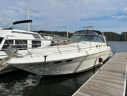 Sea Ray 410 Sundancer image