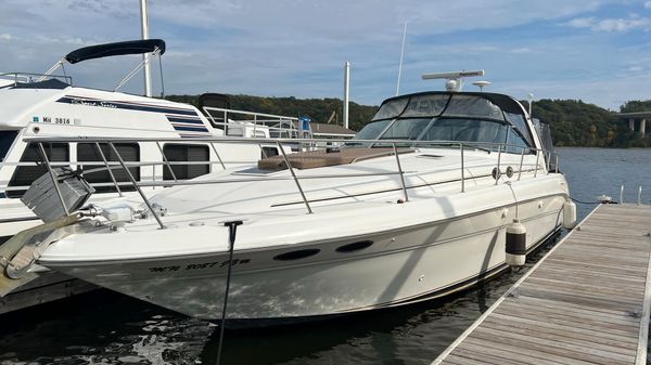 Sea Ray 410 Sundancer