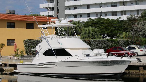 Riviera 40 Flybridge