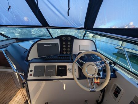 Sealine S48 image