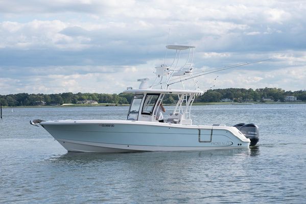 Robalo R302 CC - main image