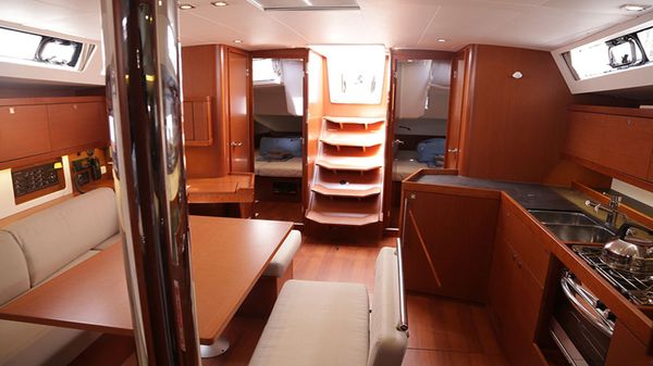 Beneteau Oceanis 45 image