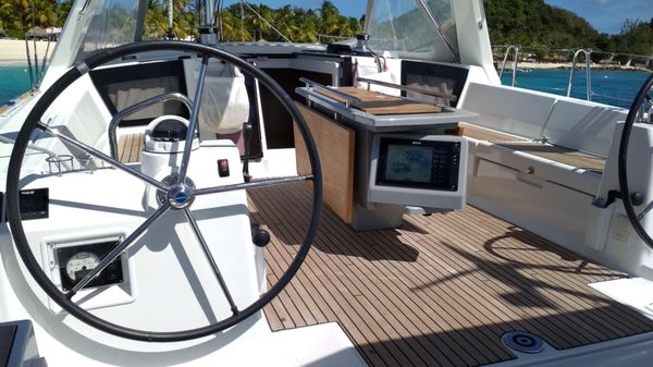 Beneteau Oceanis 45 image