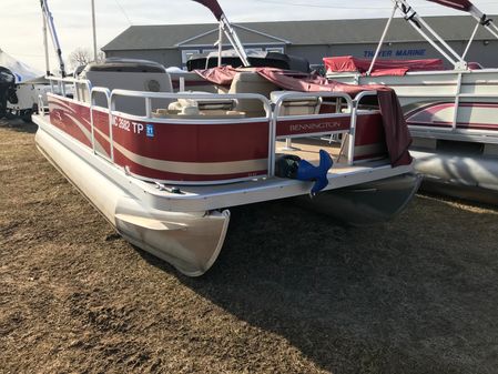 bennington pontoon