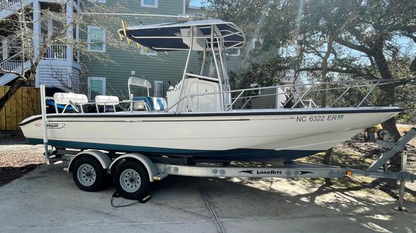 Boston Whaler Dauntless 22 