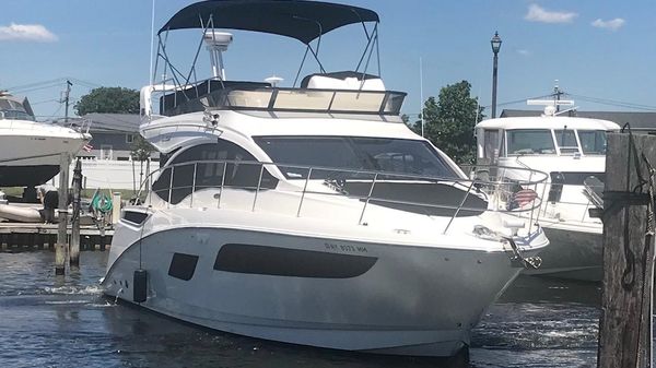 Sea Ray 400 Flybridge