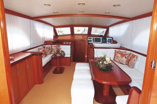 Camuffo 55 Flybridge image