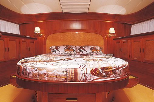 Camuffo 55 Flybridge image